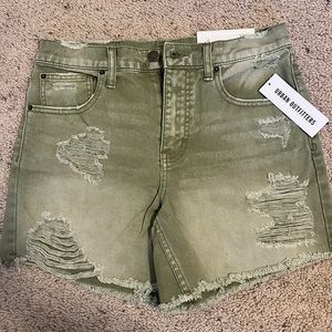 URBAN OUTFITTERS JEAN SHORTS